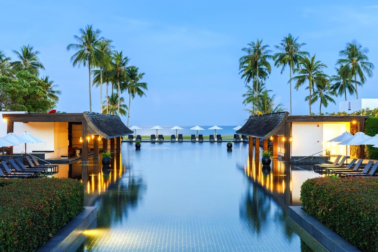 Jw Marriott Khao Lak Resort And Spa Екстериор снимка The pool at the resort