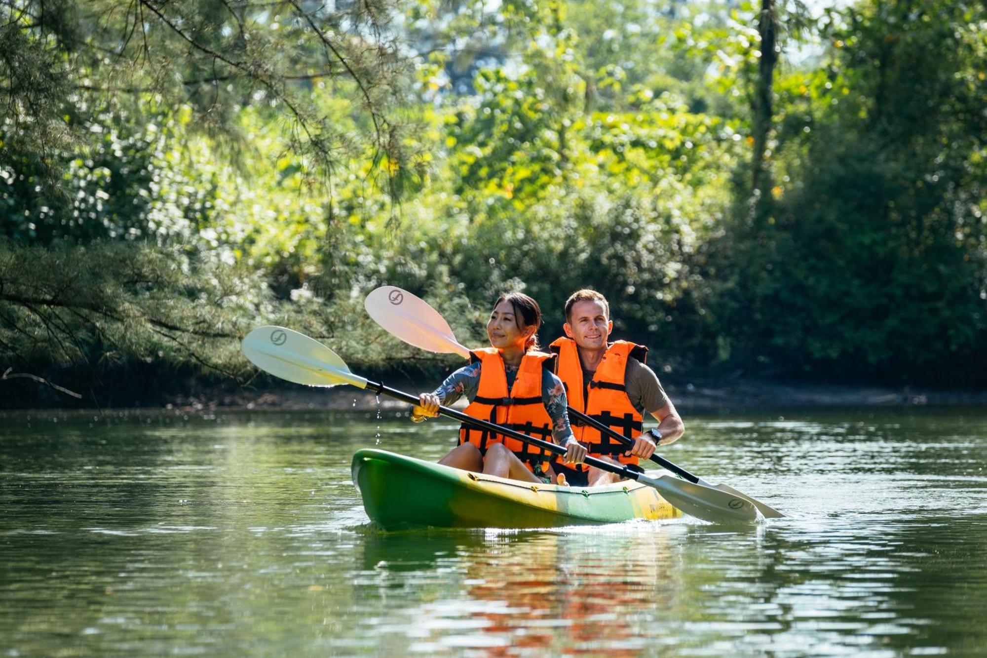 Jw Marriott Khao Lak Resort And Spa Екстериор снимка Kayaking in the Danube Delta