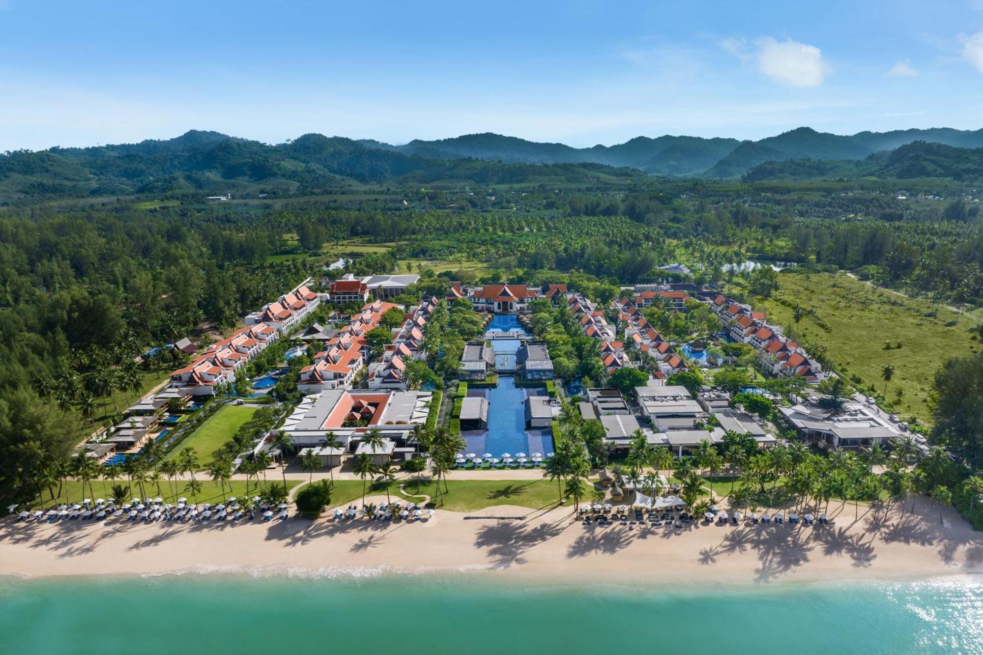Jw Marriott Khao Lak Resort And Spa Екстериор снимка The Village at Hua Hin