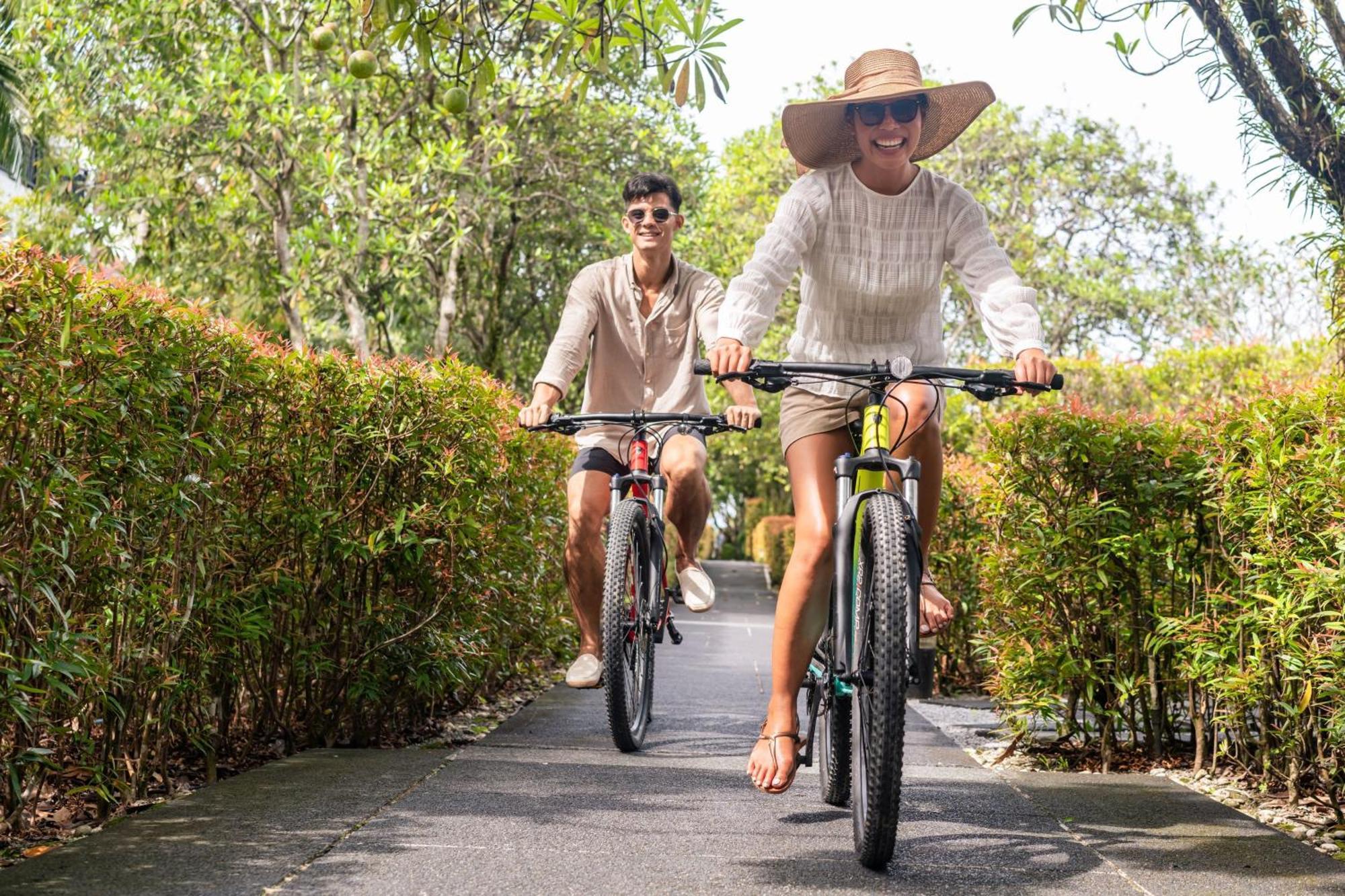 Jw Marriott Khao Lak Resort And Spa Екстериор снимка Biking at the Royal Project Park